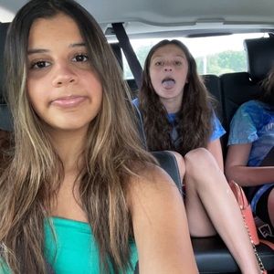 Meet your Posher, Avery